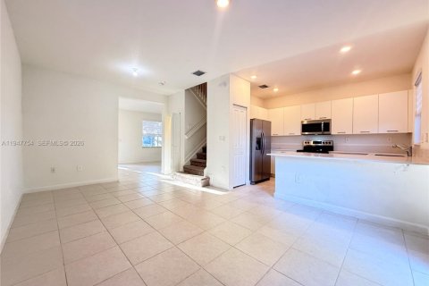 Touwnhouse à louer à Miami, Floride: 3 chambres, 137.77 m2 № 2025738 - photo 23