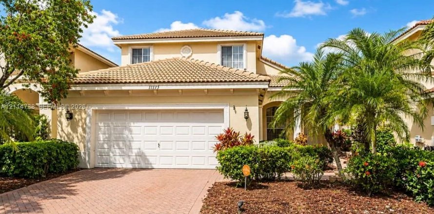 Villa ou maison à Wellington, Floride 4 chambres, 192.96 m2 № 2437631