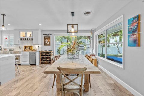 Casa en venta en Port Orange, Florida, 4 dormitorios, 272.2 m2 № 2237286 - foto 11