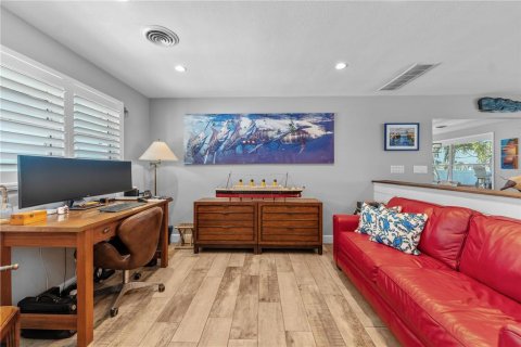 Casa en venta en Port Orange, Florida, 4 dormitorios, 272.2 m2 № 2237286 - foto 6