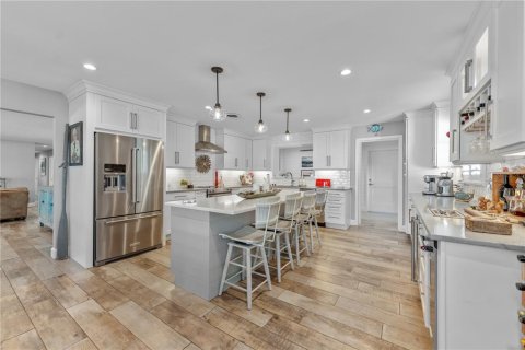 Casa en venta en Port Orange, Florida, 4 dormitorios, 272.2 m2 № 2237286 - foto 13