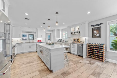 Casa en venta en Port Orange, Florida, 4 dormitorios, 272.2 m2 № 2237286 - foto 12