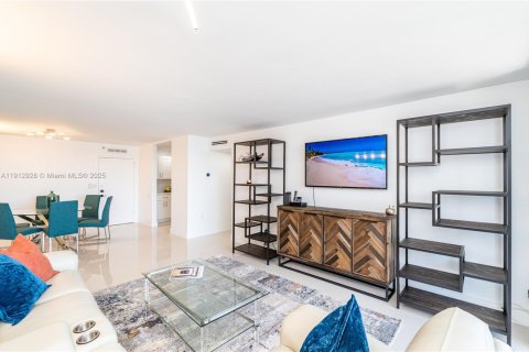 Condo à Aventura, Floride, 2 chambres  № 2061171