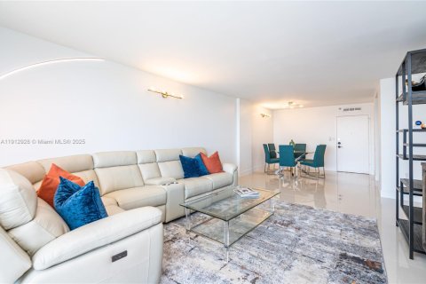 Copropriété à vendre à Aventura, Floride: 2 chambres, 98.29 m2 № 2061171 - photo 4
