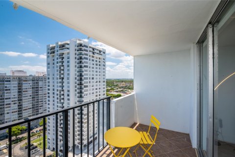 Copropriété à vendre à Aventura, Floride: 2 chambres, 98.29 m2 № 2061171 - photo 18