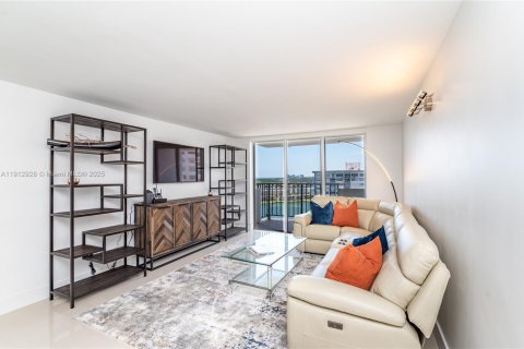 Copropriété à vendre à Aventura, Floride: 2 chambres, 98.29 m2 № 2061171 - photo 3
