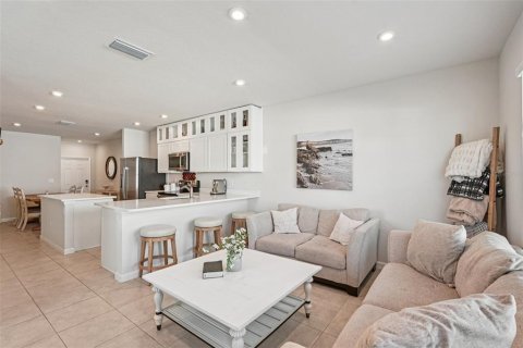 Townhouse in Bradenton, Florida 3 bedrooms, 132.94 sq.m. № 2110807 - photo 4