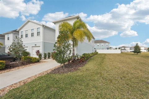 Townhouse in Bradenton, Florida 3 bedrooms, 132.94 sq.m. № 2110807 - photo 2