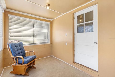 House in Leesburg, Florida 3 bedrooms, 135.08 sq.m. № 2235658 - photo 6