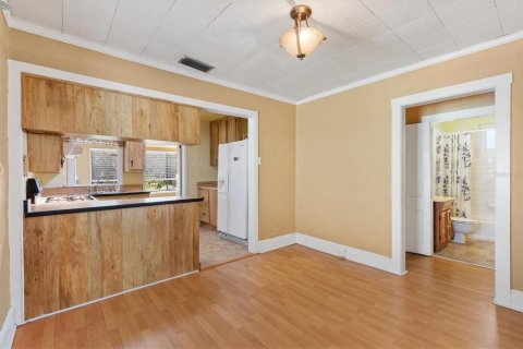 House in Leesburg, Florida 3 bedrooms, 135.08 sq.m. № 2235658 - photo 13