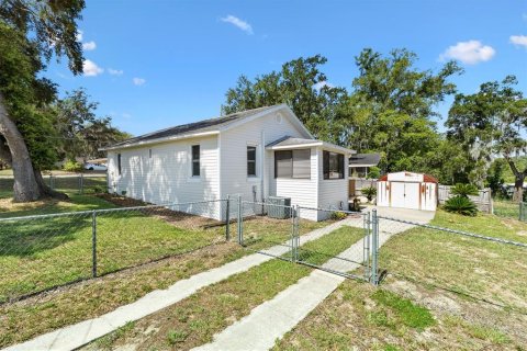 House in Leesburg, Florida 3 bedrooms, 135.08 sq.m. № 2235658 - photo 2