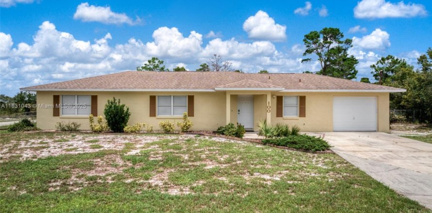 House in Lake Placid, Florida 2 bedrooms № 1811831
