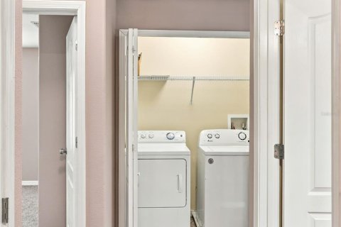 Touwnhouse à vendre à Sanford, Floride: 3 chambres, 127.46 m2 № 2416624 - photo 2