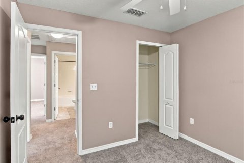 Touwnhouse à vendre à Sanford, Floride: 3 chambres, 127.46 m2 № 2416624 - photo 7