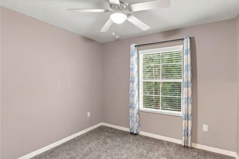 Touwnhouse à vendre à Sanford, Floride: 3 chambres, 127.46 m2 № 2416624 - photo 6