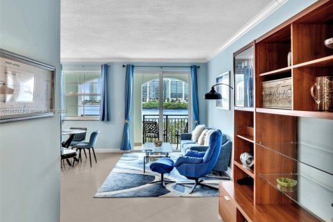 Copropriété à louer à Aventura, Floride: 2 chambres, 95.13 m2 № 1972169 - photo 9