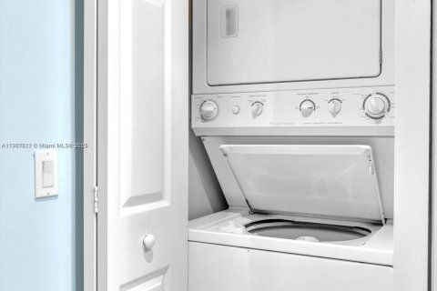 Copropriété à louer à Aventura, Floride: 2 chambres, 95.13 m2 № 1972169 - photo 24