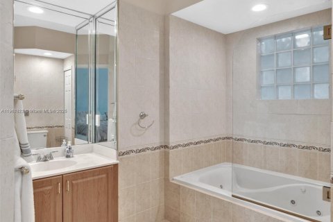 Copropriété à louer à Aventura, Floride: 2 chambres, 95.13 m2 № 1972169 - photo 16