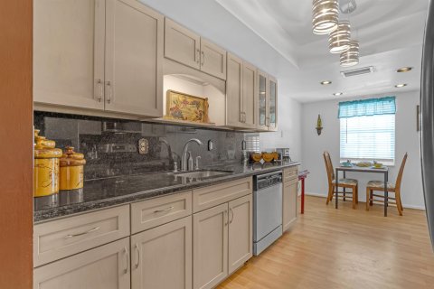 Condominio en venta en Riviera Beach, Florida, 3 dormitorios, 138.42 m2 № 2146314 - foto 4