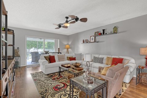Condominio en Riviera Beach, Florida, 3 dormitorios № 2146314