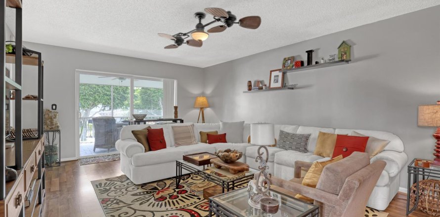 Condominio en Riviera Beach, Florida, 3 dormitorios № 2146314
