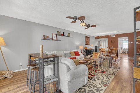 Condominio en venta en Riviera Beach, Florida, 3 dormitorios, 138.42 m2 № 2146314 - foto 7