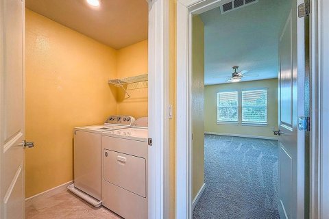 House in Wesley Chapel, Florida 4 bedrooms, 205.04 sq.m. № 1687854 - photo 25