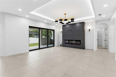 Casa en venta en Plant City, Florida, 3 dormitorios, 234.67 m2 № 2321163 - foto 5
