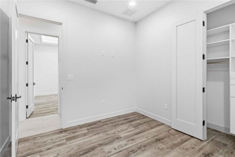 Casa en venta en Plant City, Florida, 3 dormitorios, 234.67 m2 № 2321163 - foto 28