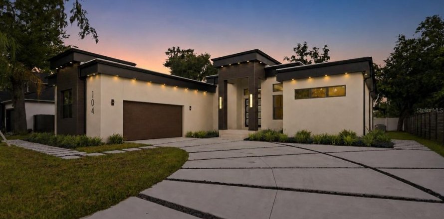 Casa en Plant City, Florida 3 dormitorios, 234.67 m2 № 2321163