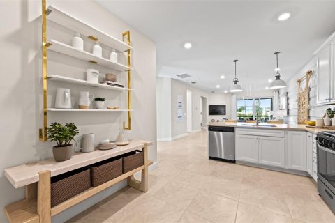 House in Nokomis, Florida 2 bedrooms, 134.52 sq.m. № 1842956 - photo 8