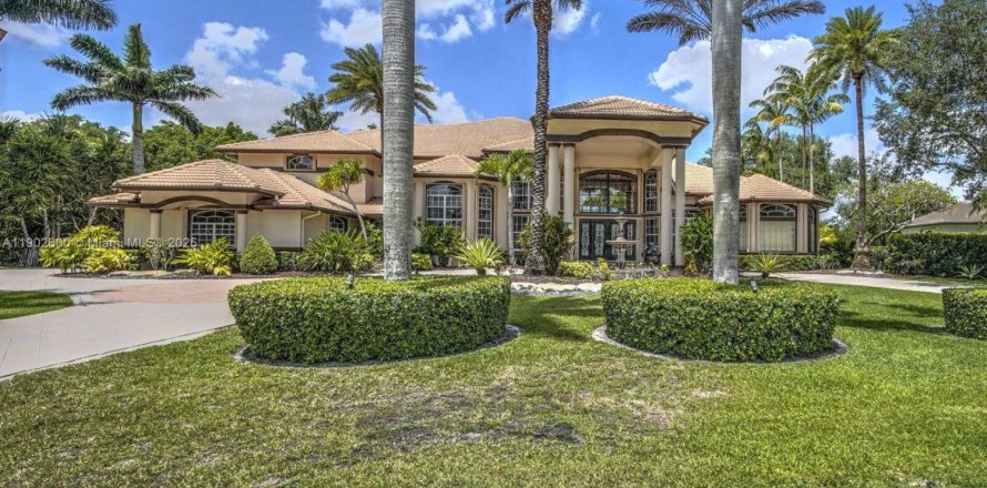 House in Weston, Florida 7 bedrooms, 711.35 sq.m. № 1952986