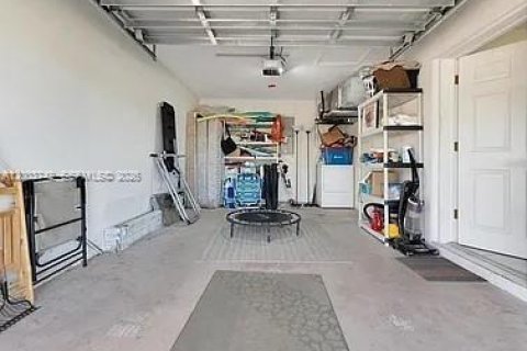House in Sarasota, Florida 3 bedrooms № 2069095 - photo 7