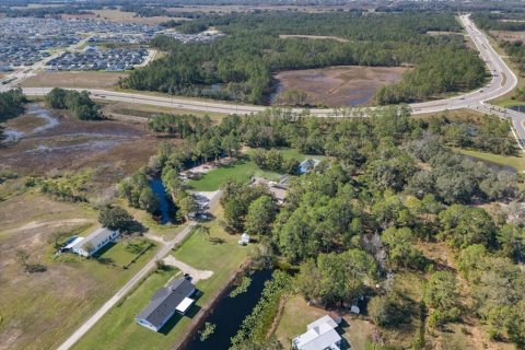 Casa en venta en Davenport, Florida, 6 dormitorios, 264.77 m2 № 1335921 - foto 3