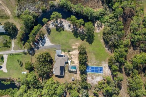 Casa en venta en Davenport, Florida, 6 dormitorios, 264.77 m2 № 1335921 - foto 20