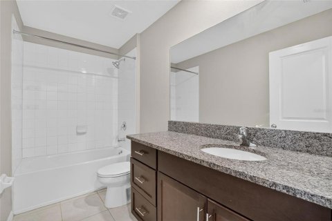 Casa en venta en Riverview, Florida, 4 dormitorios, 177.81 m2 № 1902796 - foto 28