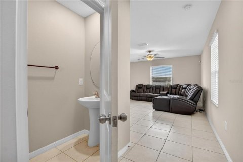Casa en venta en Riverview, Florida, 4 dormitorios, 177.81 m2 № 1902796 - foto 9