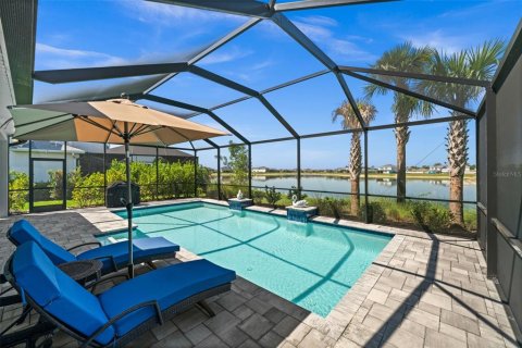 House in Punta Gorda, Florida 3 bedrooms, 174.93 sq.m. № 2092397 - photo 3