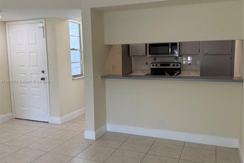 Condo in Coral Springs, Florida, 3 bedrooms  № 1856946 - photo 7