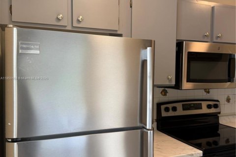 Condo in Coral Springs, Florida, 3 bedrooms  № 1856946 - photo 5