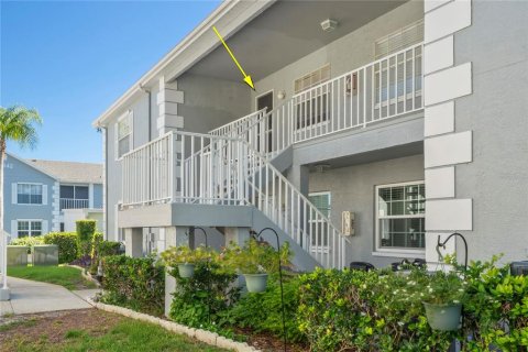 Condo in Hudson, Florida, 2 bedrooms  № 2095648