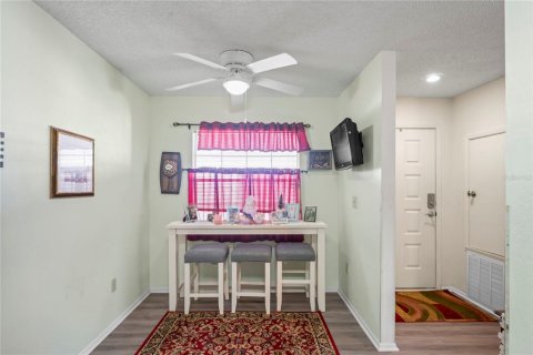 Condo in Hudson, Florida, 2 bedrooms  № 2095648 - photo 13