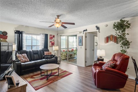 Condo in Hudson, Florida, 2 bedrooms  № 2095648 - photo 6