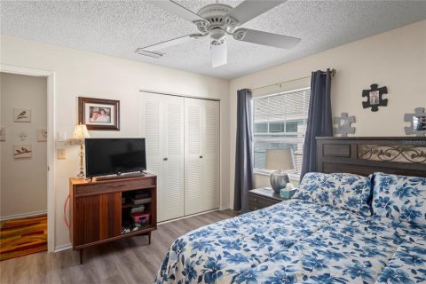 Condo in Hudson, Florida, 2 bedrooms  № 2095648 - photo 26