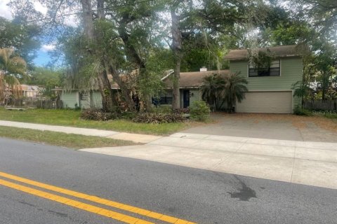 Villa ou maison à DeLand, Floride 3 chambres, 267.74 m2 № 2103069