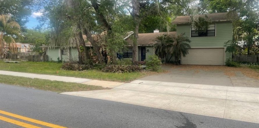 Casa en DeLand, Florida 3 dormitorios, 267.74 m2 № 2103069