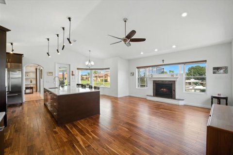 House in Palm Coast, Florida 4 bedrooms, 318 sq.m. № 1907518 - photo 15