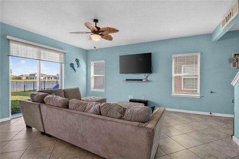 House in Parrish, Florida 4 bedrooms, 190.26 sq.m. № 2210536 - photo 9
