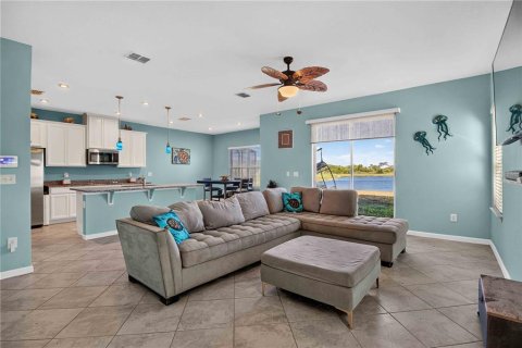 House in Parrish, Florida 4 bedrooms, 190.26 sq.m. № 2210536 - photo 7