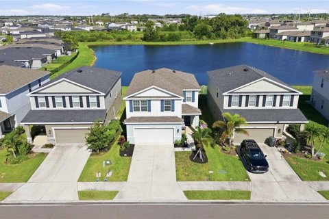 House in Parrish, Florida 4 bedrooms, 190.26 sq.m. № 2210536 - photo 3